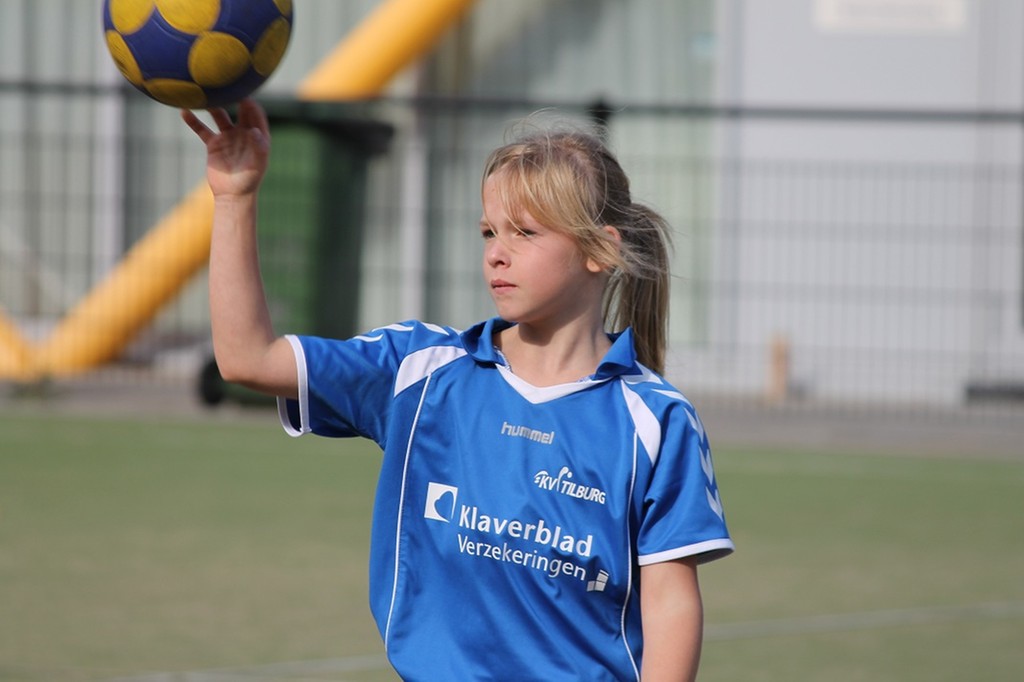 KVT E2 tegen DSC 024.jpg